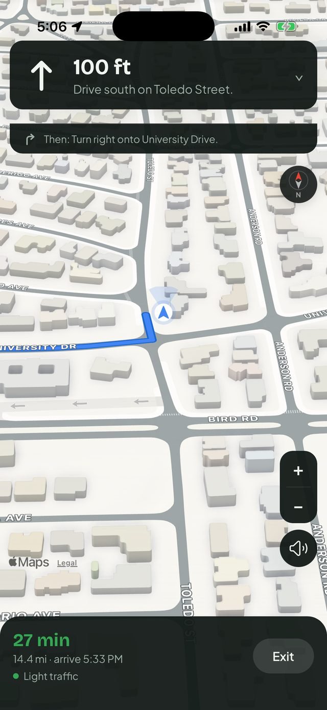 Turn-by-turn navigation in FamTrip3: 100 ft, drive south on Toledo Street, 27 minutes and light traffic